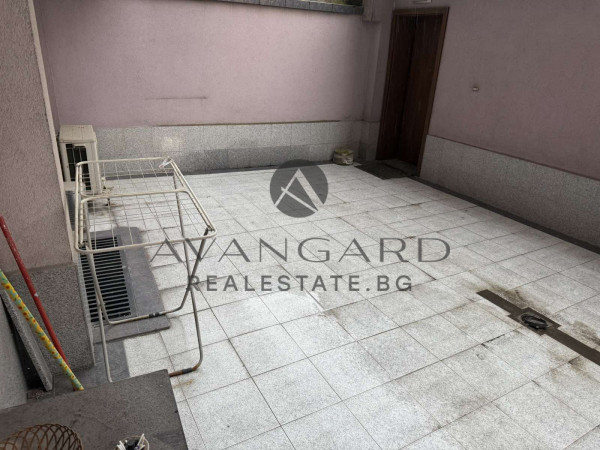 ONE BEDROOM FURNISHED APARTMENT! THE BREAKER!