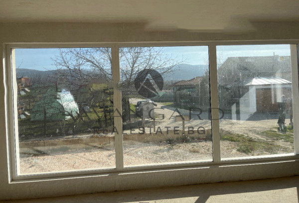 DETACHED HOUSE! BRANIPOLE!