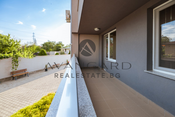 ОБЗАВЕДЕН ТРИСТАЕН ДО УМБАЛ ЕВРОХОСПИТАЛ