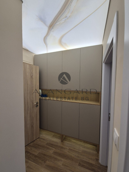 Spacious one -bedroom / new building / judge