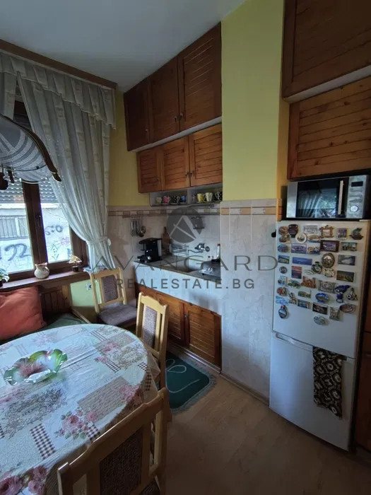 ЕТАЖ ОТ КЪЩА / СТАРИЯ ГРАД