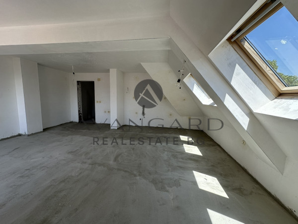 Two bedroom apartment with Act 16! Marasha!