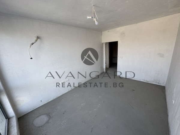 ПРЕД АКТ 16/ Тристаен апартамент / Тракия