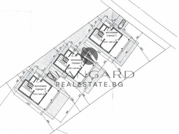 DETACHED HOUSE WITH GARAGE / FIRST TIME