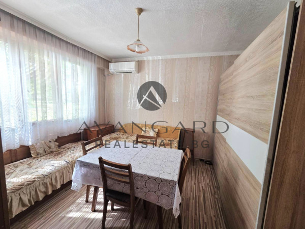 ЕКСКУЗИВНО!!! ТРИ ОТДЕЛНИ СТАИ !!! ОБЗАВЕДЕН/СМИРНЕНСКИ/ДО ПЪЛМЕД !!!