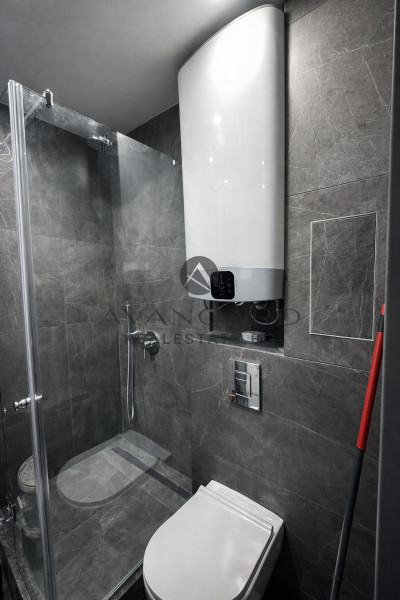 Дизайнерски тристаен до Новотела