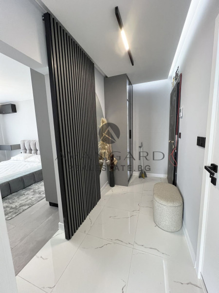 Luxury one -bedroom apartment