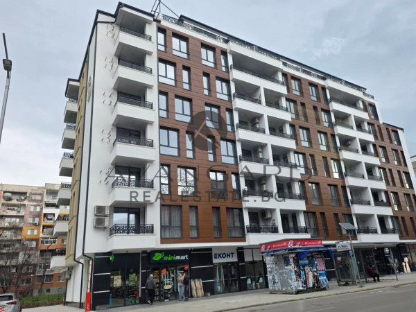 ТРИСТАЕН С ЮЖНО ИЗЛОЖЕНИЕ И  АКТ 16 / ЙЕГЕРХОФ