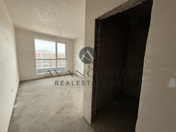 ТРИСТАЕН АПАРТАМЕНТ! ГРЕБНА БАЗА!