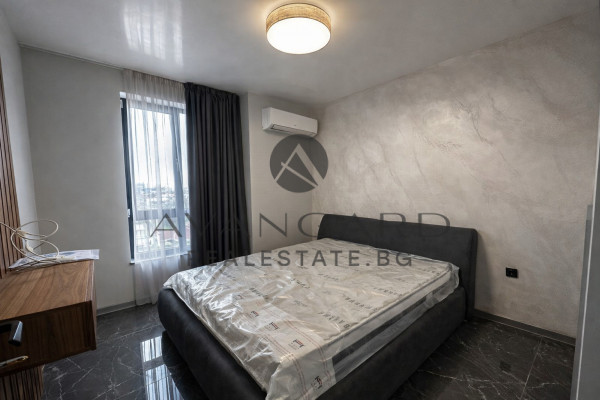 Дизайнерски тристаен до Новотела