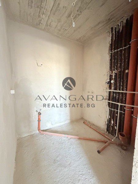 ПРОСТОРЕН ТРИСТАЕН В НОВА СГРАДА С АКТ 16 !