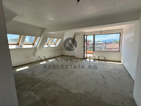 Two bedroom apartment with Act 16! Marasha!