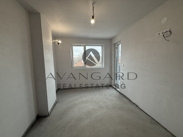 ТРИСТАЕН АПАРТАМЕНТ С АКТ16! КЮЧУК ПАРИЖ!