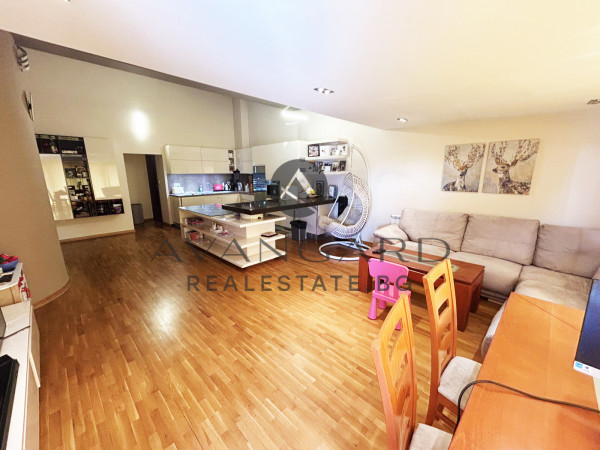 Обширен ТРИСТАЕН ПАНАИРА