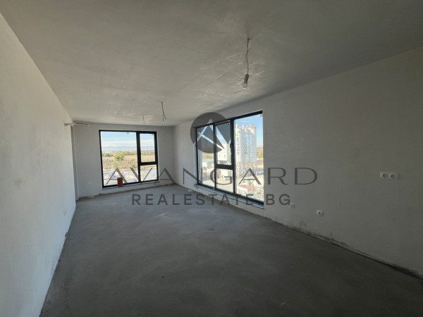 Тристаен апартамент / Кършияка