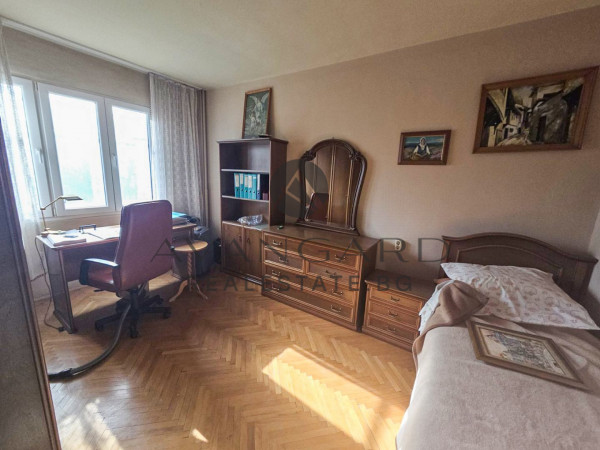 WITH A KEY! THREE-ROOM WITH FOUR SEPARATE ROOMS/ CASPELA