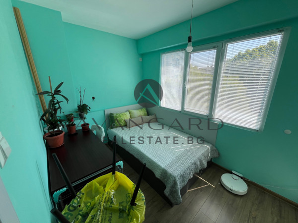 Furnished three -bedroom Hristo Smirnenski