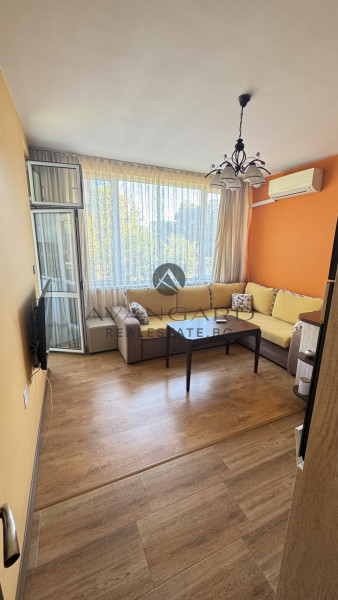 Two -bedroom / south exposure / Thrace