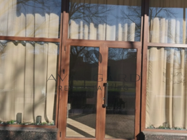 ТЪРГОВСКО ПОМЕЩЕНИЕ / ТРАКИЯ