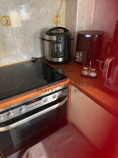 FURNISHED three-room apartment / Marasha