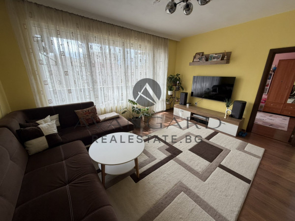 САНИРАН ТРИСТАЕН САНИ