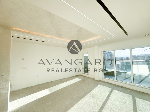 Three -bedroom penthouse in the heart of Smirnenski