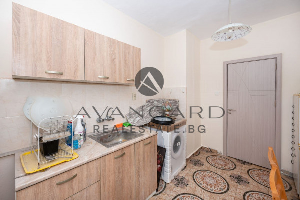 Двустаен м-н Слънчеви лъчи