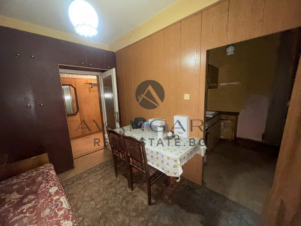 ТРИСТАЕН АПАРТАМЕНТ! ИЗГРЕВ!