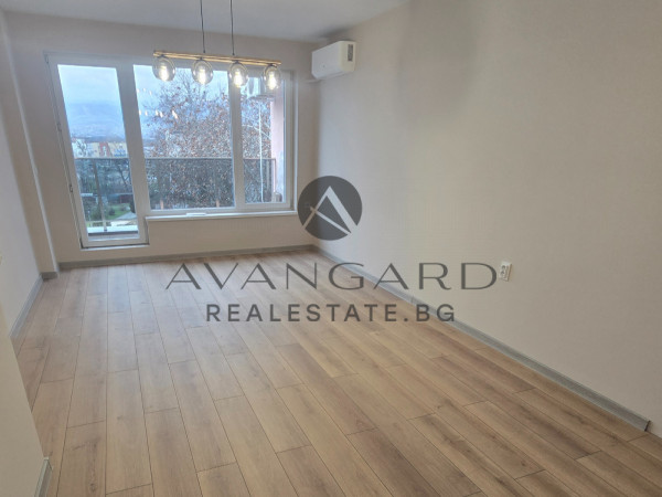 ДВУСТАЕН ДО КЛЮЧ! КЮЧУК ПАРИЖ!