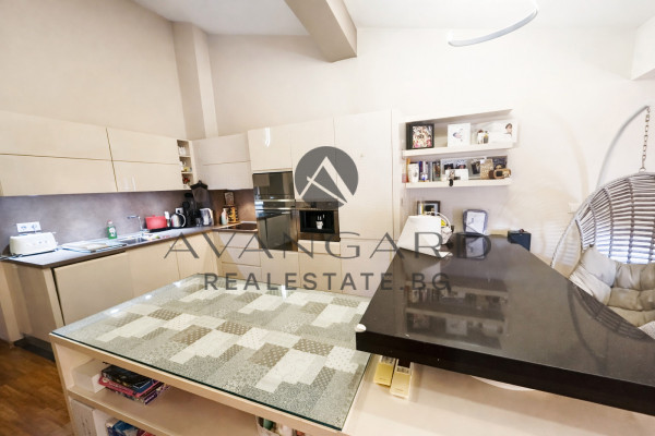 A wide two -bedroom fair