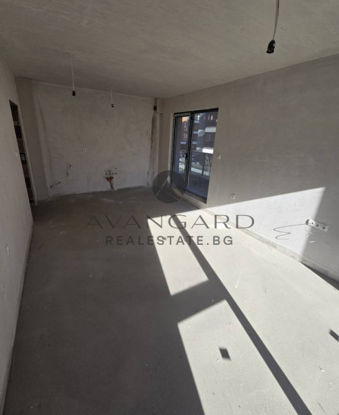 ДВУСТАЕН С АКТ 15 / Смирненски