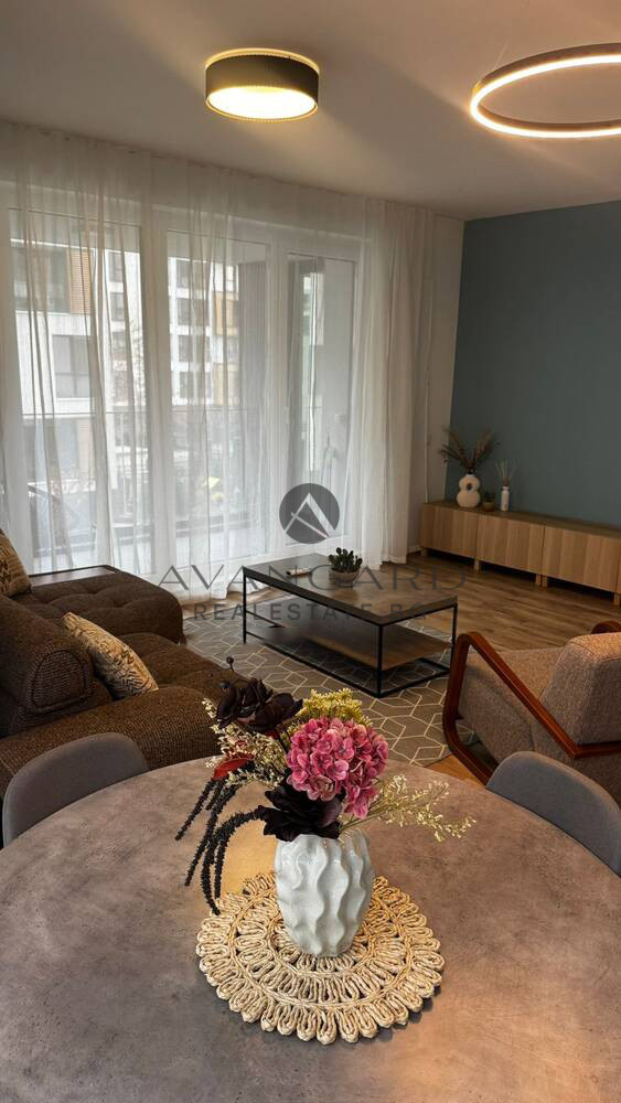 ДВУСТАЕН ОБЗАВЕДЕН / МОЛ ПЛОВДИВ