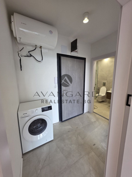 FULLY FURNISHED TWO-ROOM APARTMENT WITH ACT 16!