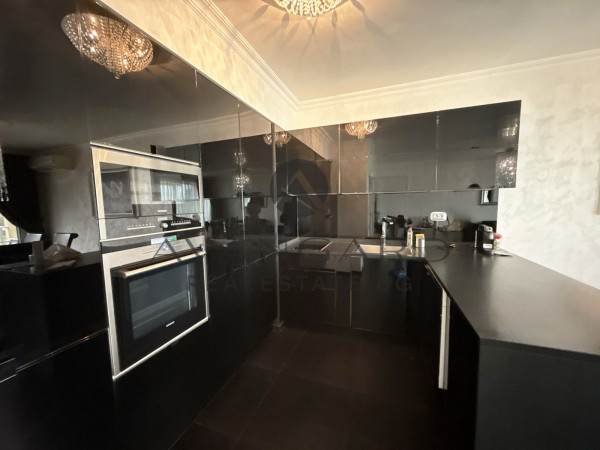 Luxury two -bedroom apartment! Karshiyaka!