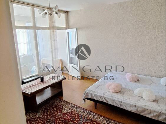 ДВУСТАЕН ОБЗАВЕДЕН! СМИРНЕНСКИ!