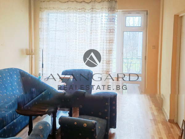 Тристаен РЕАЛНА КВАДРАТУРА / ТРАКИЯ