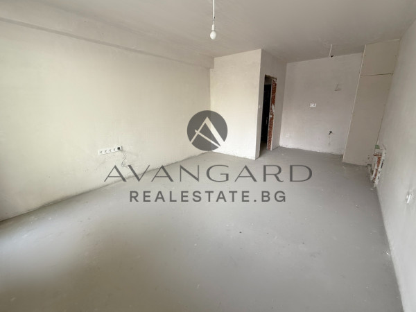 Двустаен с Паркомясто