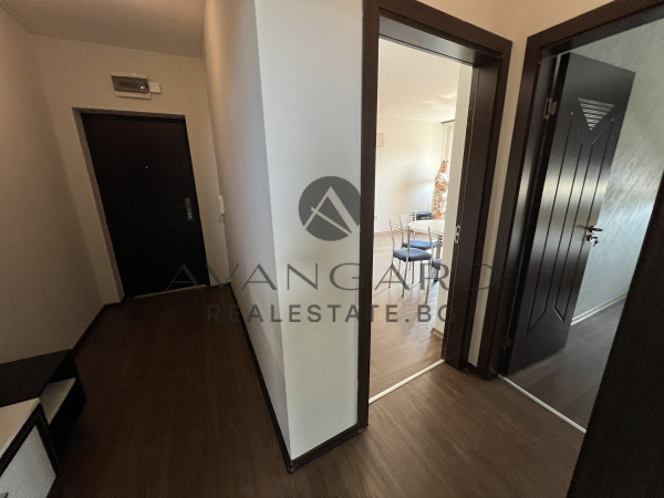 Fully furnished one -bedroom to the forum