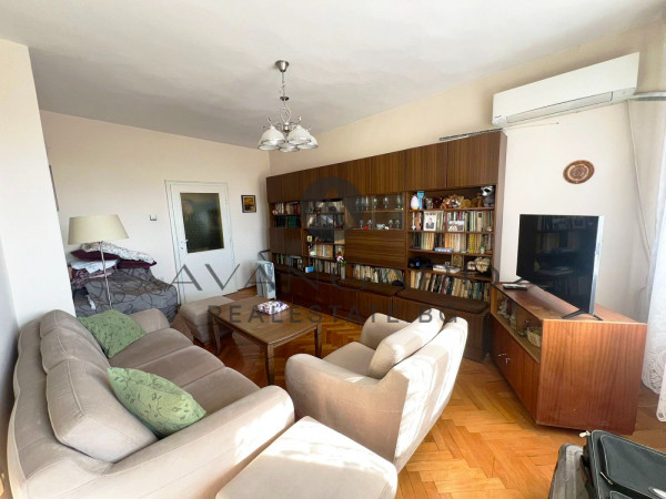 САНИРАН ТРИСТАЕН ДО ПЪЛМЕД !