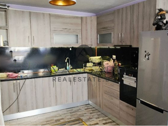 Тристаен с реална квадратура/ Кючук Париж