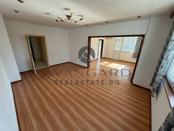 МНОГОСТАЕН РЕАЛНА КВАДРАТУРА !!! КЮЧУК ПАРИЖ !!! СВОБОДНО ПАРКИРАНЕ !!!