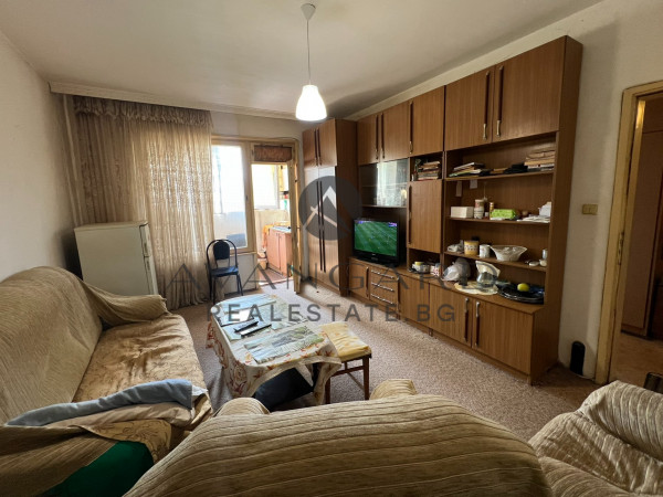 Two -bedroom apartment with real square footage