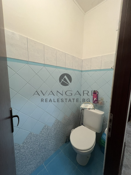 Two bedroom apartment up to 60-class!