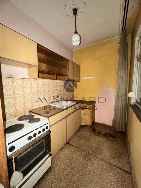 ТРИСТАЕН АПАРТАМЕНТ! ИЗГРЕВ!