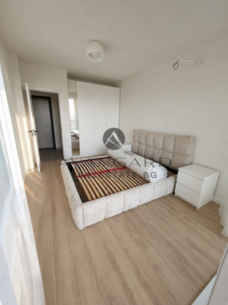 FULLY FURNISHED TWO-ROOM APARTMENT WITH ACT 16!