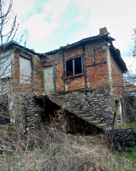 Къща в с.Първенец