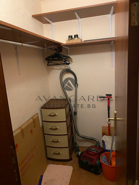 Четиристаен ЧЕТВЪРТЪК ПАЗАРА