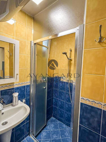 Саниран тристаен апартамент / Младежки хълм