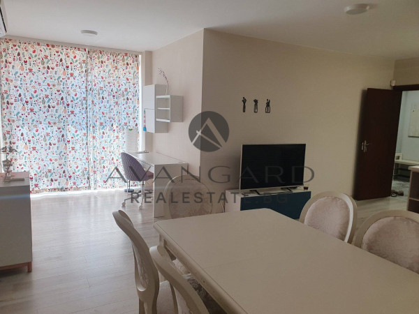 Act 16! Furnished one -bedroom gym. Vasil Kolarov