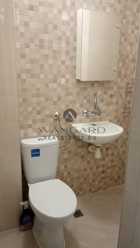 ЕДНОСТАЕН ОБЗАВЕДЕН! МАРАША!